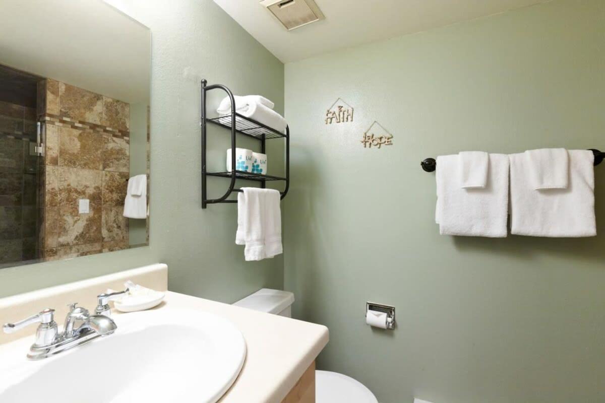 Downtown Chalet Close To Main St With Pool And Hot Tub 브레켄리지 외부 사진