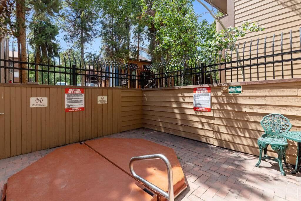 Downtown Chalet Close To Main St With Pool And Hot Tub 브레켄리지 외부 사진
