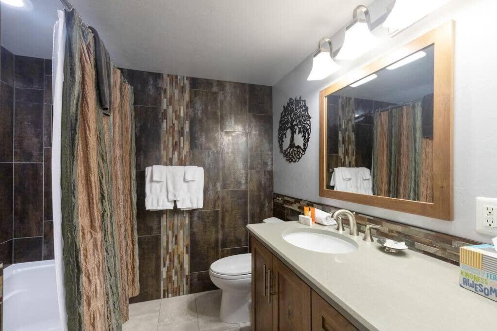 Downtown Chalet Close To Main St With Pool And Hot Tub 브레켄리지 외부 사진