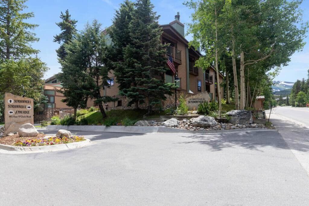 Downtown Chalet Close To Main St With Pool And Hot Tub 브레켄리지 외부 사진