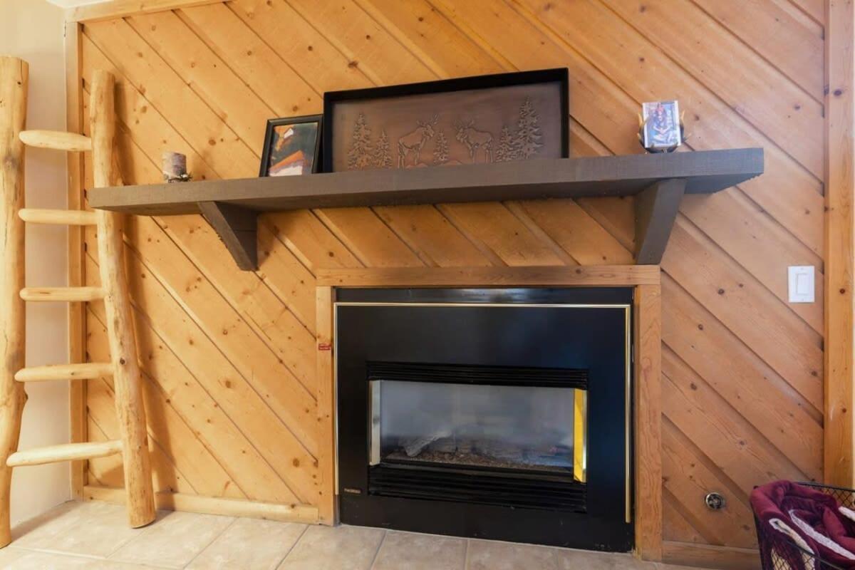 Downtown Chalet Close To Main St With Pool And Hot Tub 브레켄리지 외부 사진