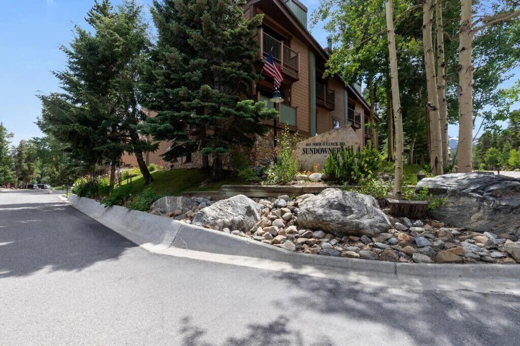Downtown Chalet Close To Main St With Pool And Hot Tub 브레켄리지 외부 사진